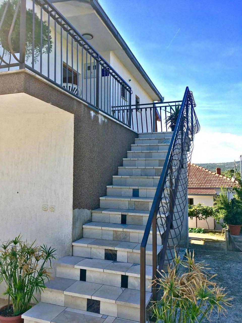 Apartment Ivo Vinišće Exterior foto